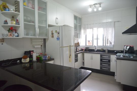 Cozinha de casa à venda com 3 quartos, 224m² em Parque das Nações, Santo André
