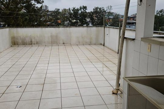 Área externa de casa para alugar com 3 quartos, 260m² em Centro, Diadema