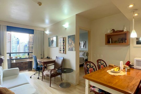 Apartamento para alugar com 1 quarto, 45m² em Pinheiros, São Paulo