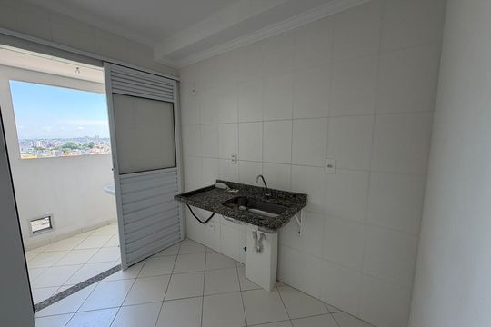 Cozinha de apartamento à venda com 2 quartos, 51m² em Vila Curuçá, Santo André