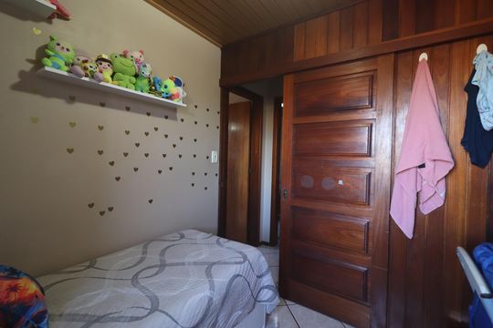 Quarto2 da casa 2 de casa à venda com 6 quartos, 257m² em Pátria Nova, Novo Hamburgo