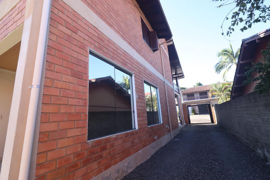 Entrada de casa à venda com 6 quartos, 257m² em Pátria Nova, Novo Hamburgo