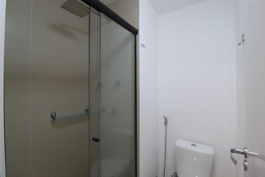 Banheiro de apartamento para alugar com 1 quarto, 30m² em Moema, São Paulo