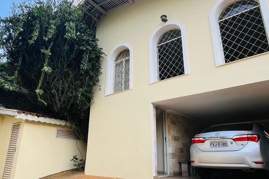 Casa à venda com 4 quartos, 303m² em Nova Campinas, Campinas