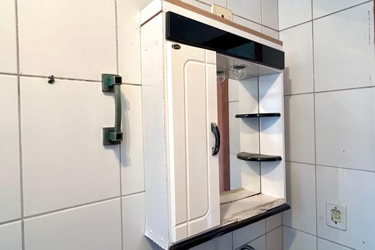 Banheiro de apartamento à venda com 2 quartos, 46m² em Macedo, Guarulhos