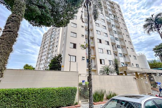 Fachada com Plaquinha de apartamento à venda com 2 quartos, 49m² em Vila Guilhermina, São Paulo
