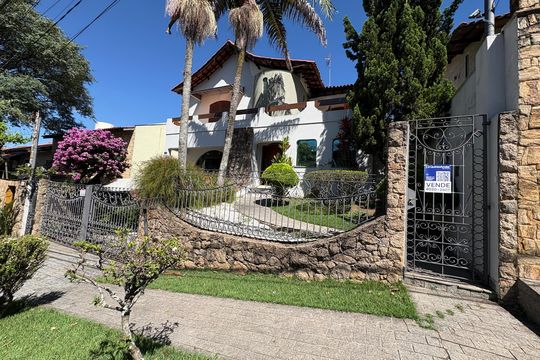 Fachada de casa à venda com 5 quartos, 341m² em City América, São Paulo