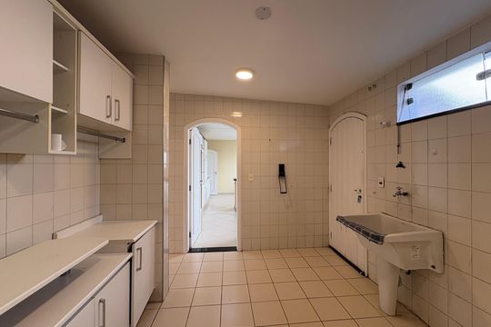 Área de Serviço de casa à venda com 5 quartos, 341m² em City América, São Paulo