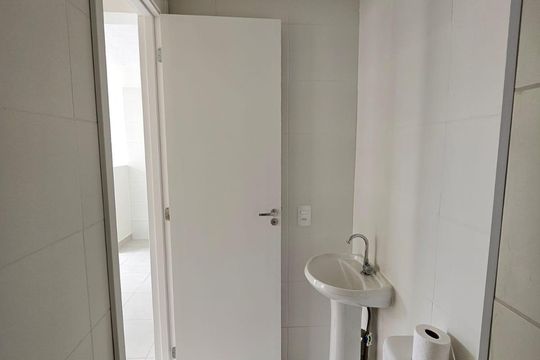 Banheiro de apartamento à venda com 2 quartos, 34m² em Bom Retiro, São Paulo