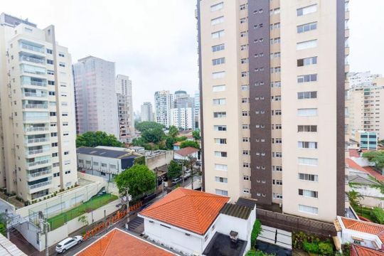 Vista de apartamento à venda com 3 quartos, 100m² em Vila Olímpia, São Paulo