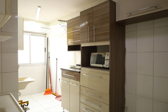 Cozinha de apartamento para alugar com 2 quartos, 48m² em Cidade Líder, São Paulo