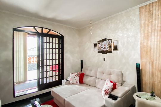 Sala  de casa à venda com 3 quartos, 145m² em Vila Sao Francisco, São Paulo