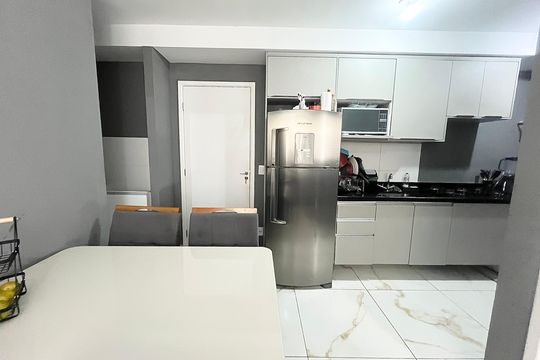 Cozinha de apartamento para alugar com 2 quartos, 41m² em Vila Diva, São Paulo