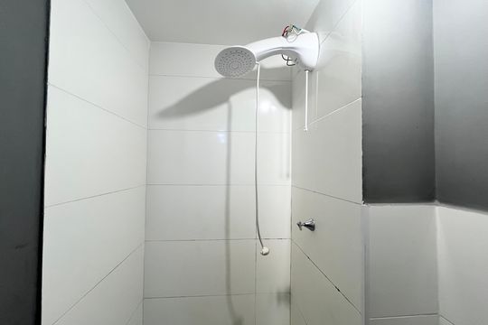 Banheiro de apartamento para alugar com 2 quartos, 41m² em Vila Diva, São Paulo