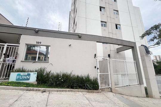 Fachada de apartamento para alugar com 2 quartos, 41m² em Vila Diva, São Paulo