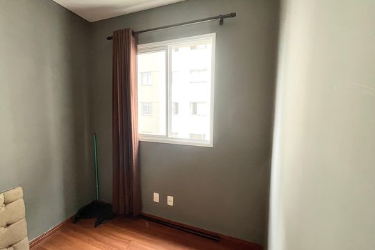 Quarto 2 de apartamento para alugar com 2 quartos, 41m² em Vila Diva, São Paulo