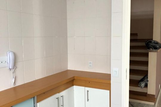 Cozinha de casa de condomínio para alugar com 3 quartos, 170m² em Jardim Leonor Mendes de Barros, São Paulo