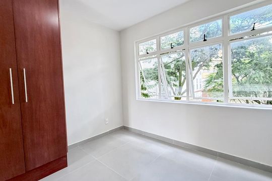 Apartamento à venda com 2 quartos, 60m² em Anchieta, Belo Horizonte
