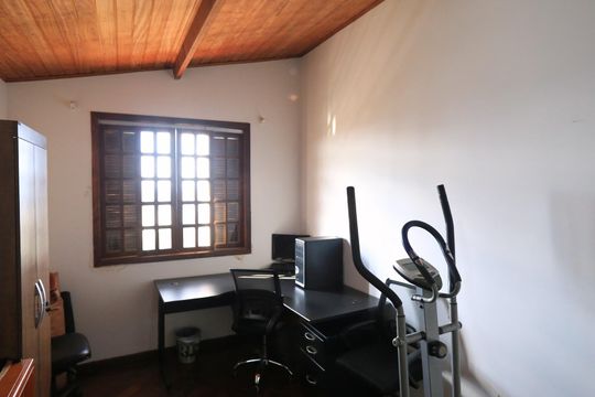 Escritório de casa à venda com 4 quartos, 300m² em Mangabeiras, Belo Horizonte