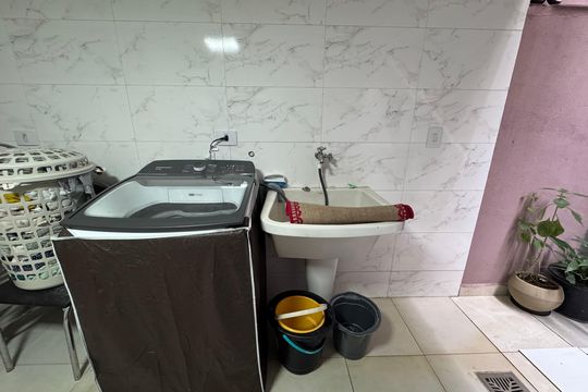 Área de Serviço de casa à venda com 3 quartos, 129m² em Santo Antônio, Osasco