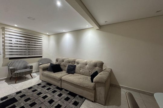 Casa à venda com 3 quartos, 129m² em Santo Antônio, Osasco
