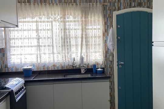 Cozinha de casa para alugar com 2 quartos, 116m² em Jardim Peri Peri, São Paulo