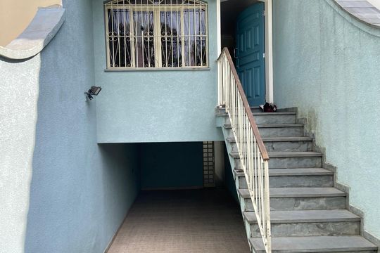Garagem de casa para alugar com 2 quartos, 116m² em Jardim Peri Peri, São Paulo