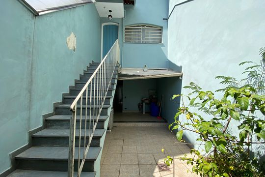 Quintal de casa para alugar com 2 quartos, 116m² em Jardim Peri Peri, São Paulo