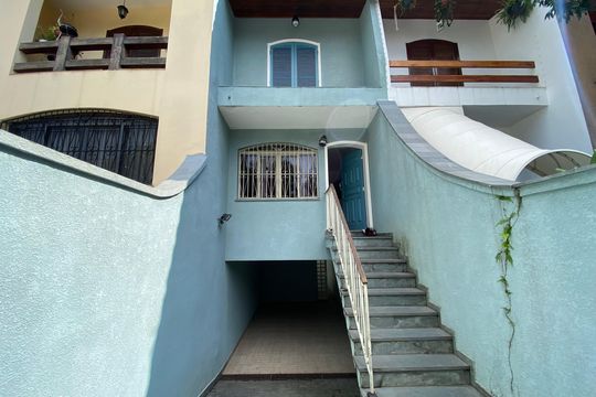 Garagem  de casa para alugar com 2 quartos, 116m² em Jardim Peri Peri, São Paulo