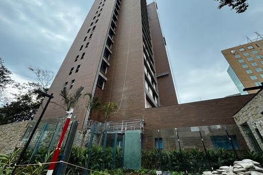 Fachada de apartamento à venda com 3 quartos, 277m² em Pinheiros, São Paulo