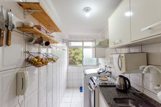 Cozinha de apartamento à venda com 3 quartos, 58m² em Vila Pereira Barreto, São Paulo