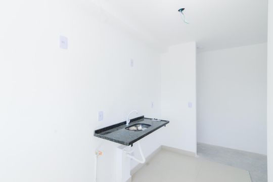 Cozinha de apartamento à venda com 2 quartos, 46m² em Jardim Aida, Guarulhos