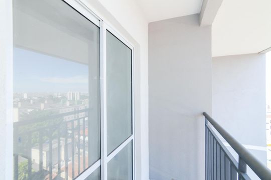 Varanda da Sala de apartamento à venda com 2 quartos, 46m² em Jardim Aida, Guarulhos