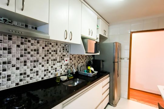 Cozinha de apartamento à venda com 2 quartos, 50m² em Vila Sílvia, São Paulo