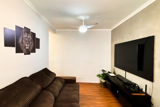 Apartamento à venda com 2 quartos, 50m² em Vila Sílvia, São Paulo