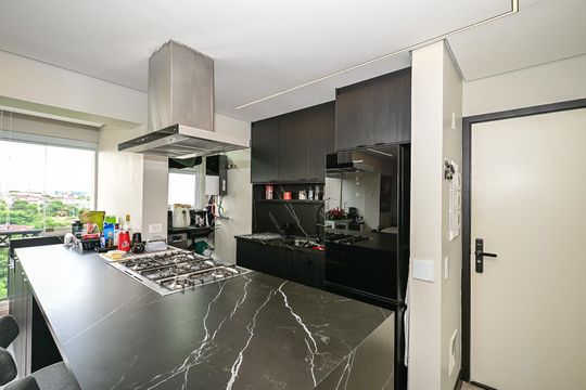 Cozinha de apartamento para alugar com 1 quarto, 77m² em Vila Suzana, São Paulo