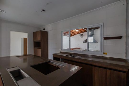 Cozinha de casa de condomínio para alugar com 4 quartos, 250m² em Planalto Paulista, São Paulo