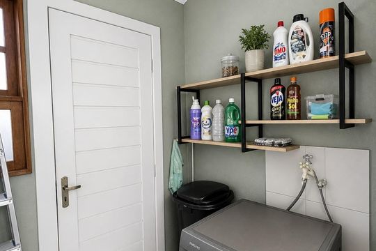 Área de serviço de casa à venda com 2 quartos, 45m² em Olaria, Canoas