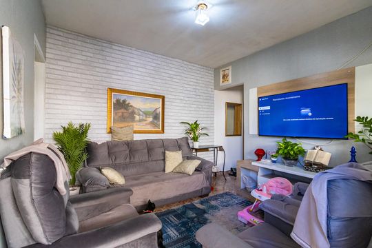 Casa à venda com 3 quartos, 105m² em Parque Arariba, São Paulo