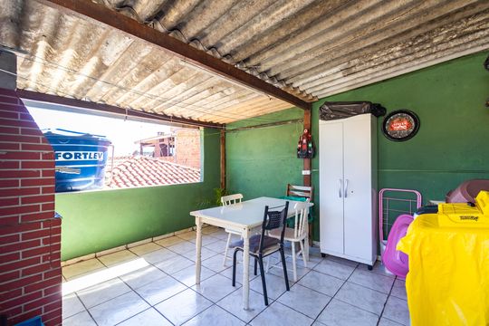 Casa à venda com 3 quartos, 105m² em Parque Arariba, São Paulo