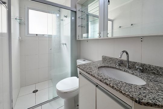 Banheiro Social de apartamento à venda com 3 quartos, 64m² em Independência, São Bernardo do Campo