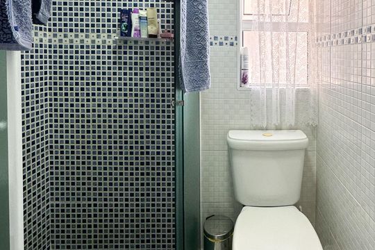 Banheiro Social de apartamento à venda com 3 quartos, 68m² em Demarchi, São Bernardo do Campo