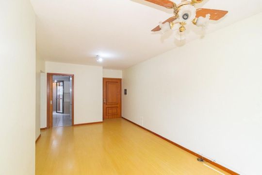 Kitnet/Studio à venda com 3 quartos, 99m² em Menino Deus, Porto Alegre