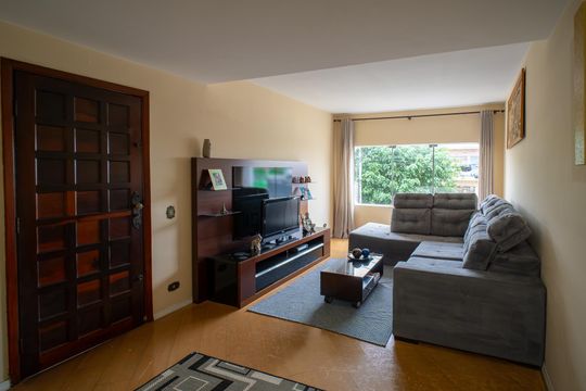 Casa à venda com 3 quartos, 200m² em Jardim Pinheiros, São Paulo