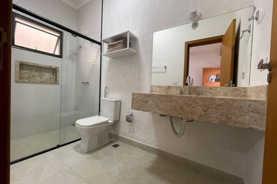 Casa de Condomínio à venda com 4 quartos, 300m² em Chácara São Rafael, Campinas