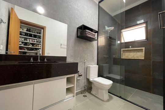 Casa de Condomínio à venda com 4 quartos, 300m² em Chácara São Rafael, Campinas