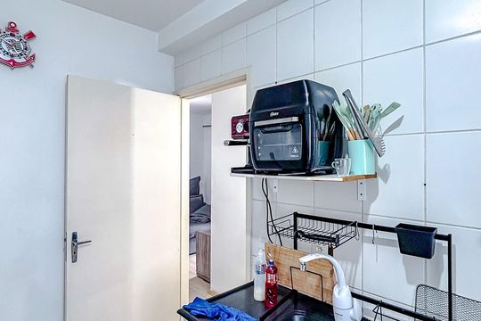 Cozinha de apartamento para alugar com 2 quartos, 42m² em Penha de França, São Paulo