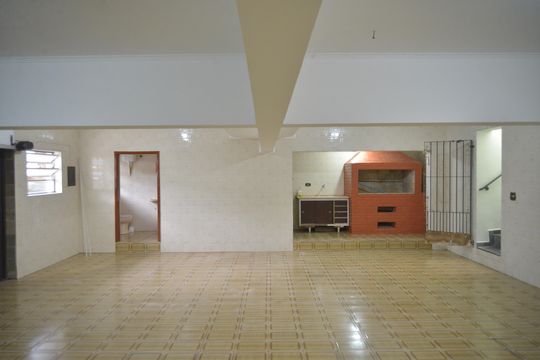 Garagem de casa para alugar com 3 quartos, 290m² em Bangú, Santo André