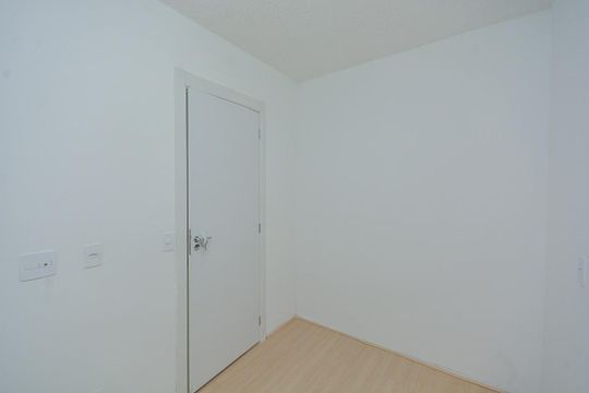 Quarto 2 de apartamento para alugar com 2 quartos, 35m² em Jardim Sabara, São Paulo