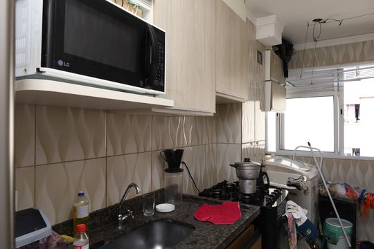 Cozinha de apartamento para alugar com 2 quartos, 45m² em Colônia (zona Leste), São Paulo